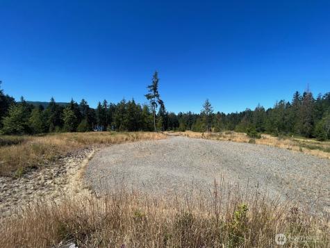 1422 E Sequim Bay Road Sequim WA 98382