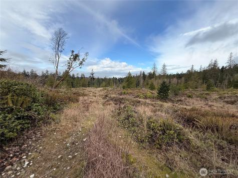 1422 E Sequim Bay Road Sequim WA 98382