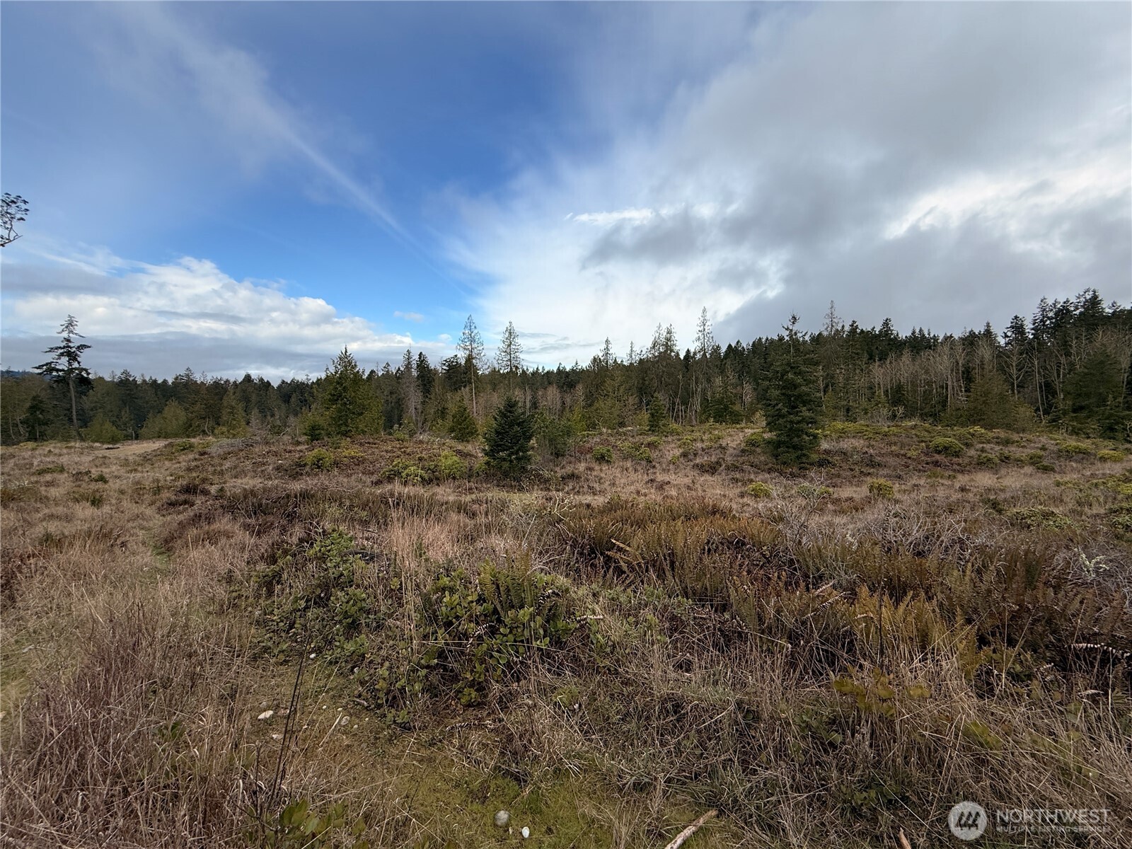 1422 E Sequim Bay Road Sequim WA 98382