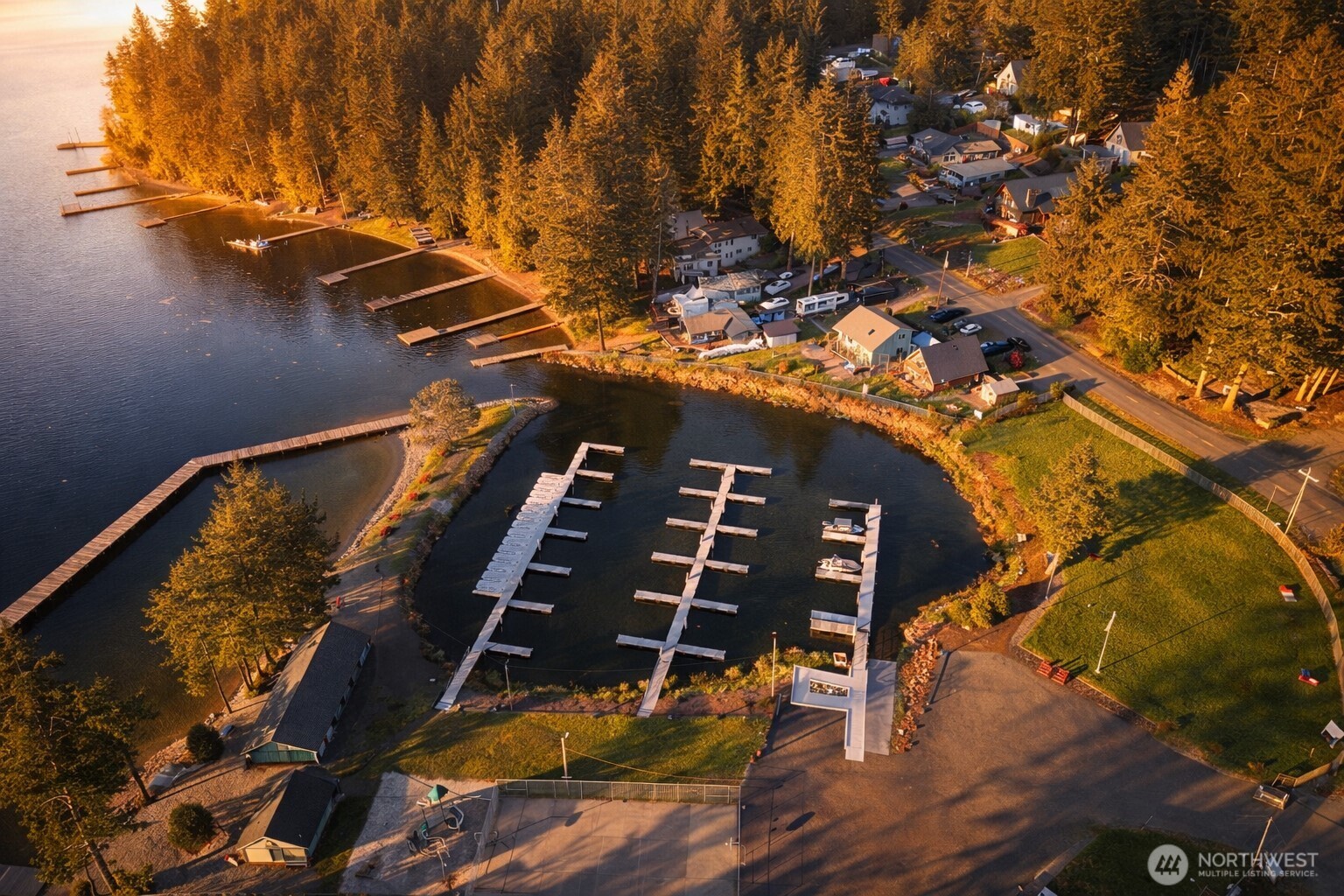 90 E Lakeview Drive Shelton WA 98584