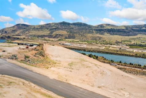 0 S Valiant Drive East Wenatchee WA 98802