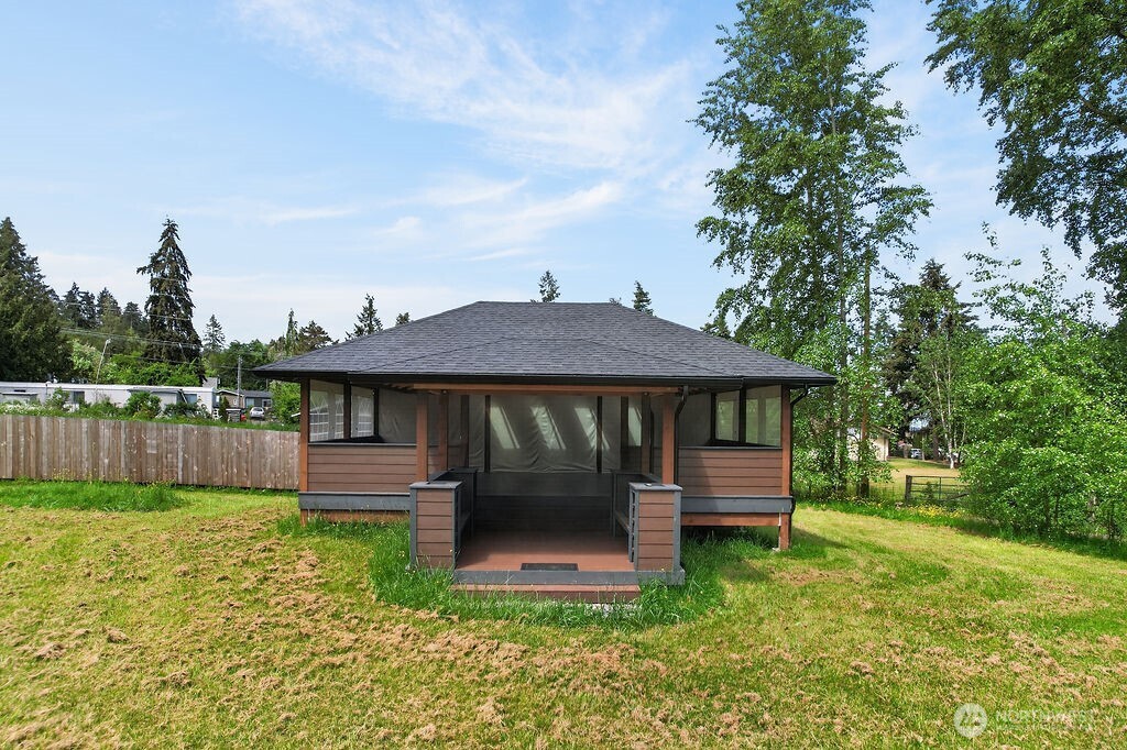 1718 S 3rd Avenue Sequim WA 98382