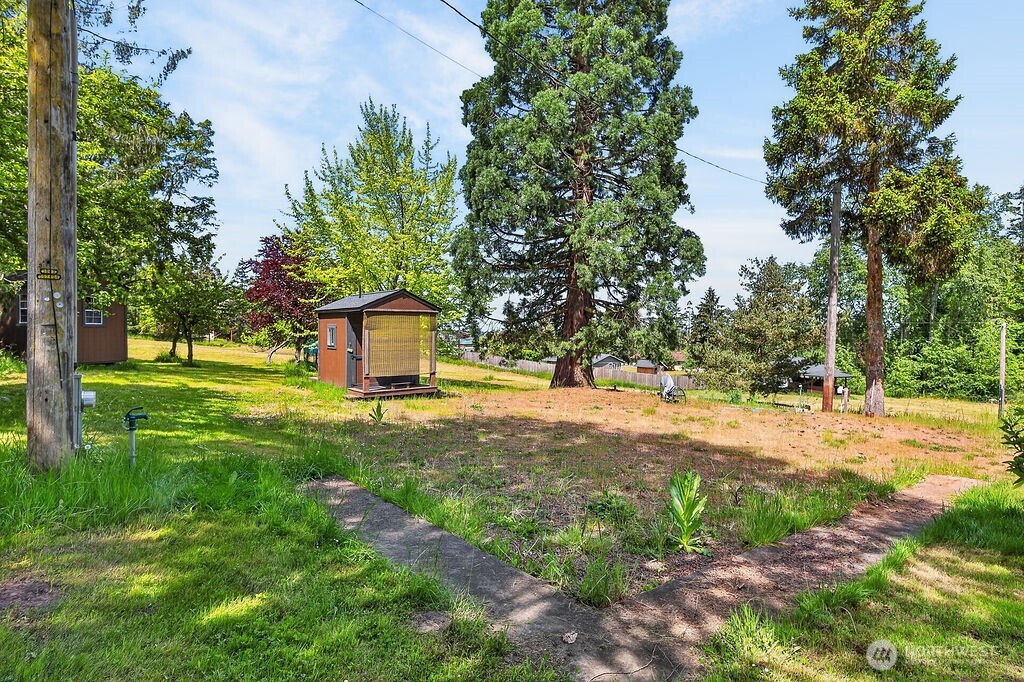 1718 S 3rd Avenue Sequim WA 98382