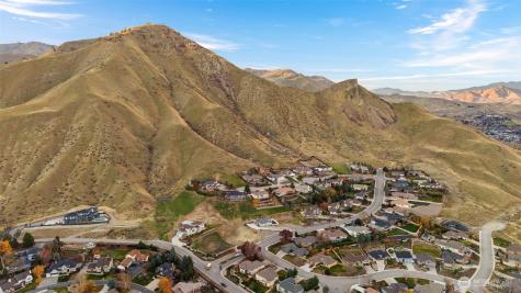 756 Castle Heights Drive Wenatchee WA 98801