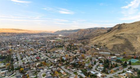 756 Castle Heights Drive Wenatchee WA 98801
