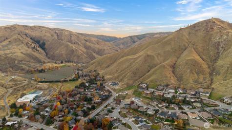 756 Castle Heights Drive Wenatchee WA 98801