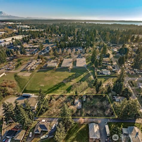 18330 4th Avenue S Burien WA 98148