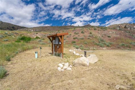 51 N Henney Lane Brewster WA 98812