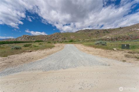 51 N Henney Lane Brewster WA 98812