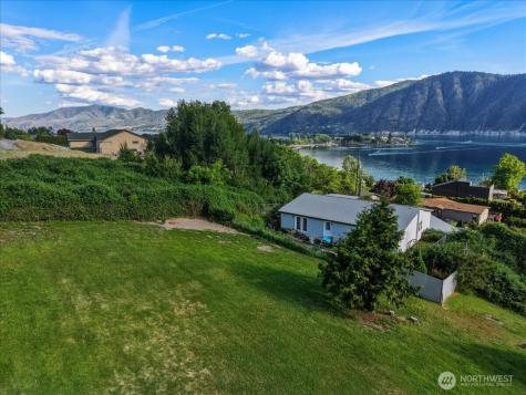 241 Lakeshore Drive Manson WA 98831