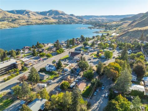 2216 W Prospect Street Chelan WA 98816