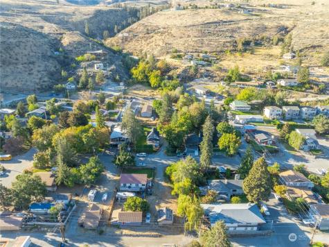 2216 W Prospect Street Chelan WA 98816