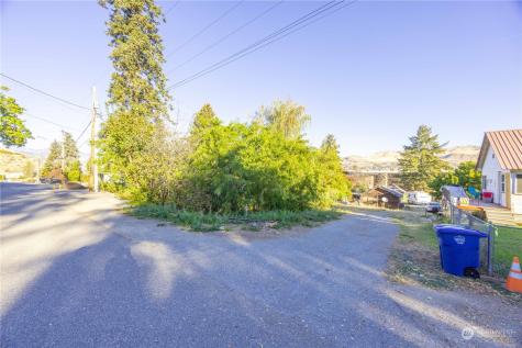 2216 W Prospect Street Chelan WA 98816