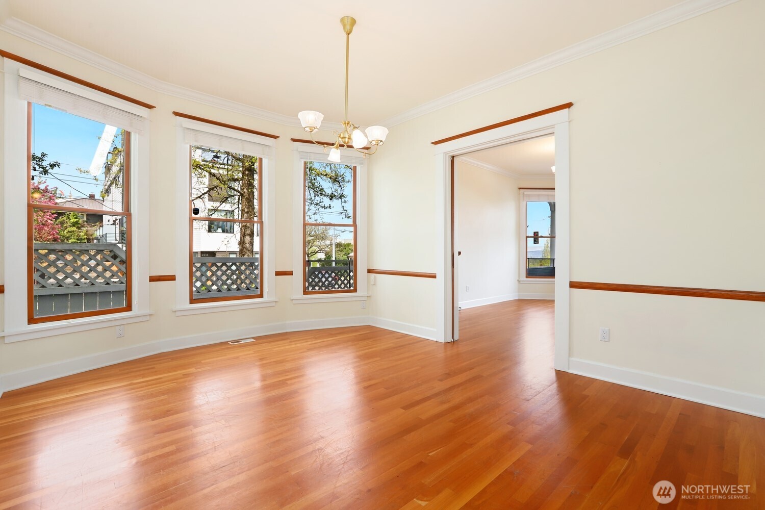137 23rd Avenue E Seattle WA 98112