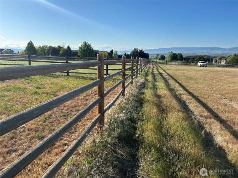 5 Stonegate Drive Ellensburg WA 98926