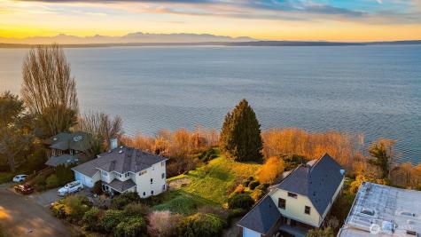 1932 NW Blue Ridge Drive Seattle WA 98177