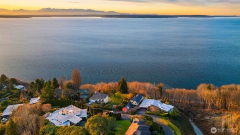 1932 NW Blue Ridge Drive Seattle WA 98177