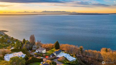 1932 NW Blue Ridge Drive Seattle WA 98177