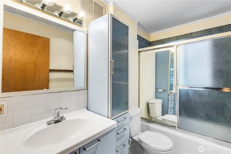 2701 NE 90th Street Seattle WA 98115