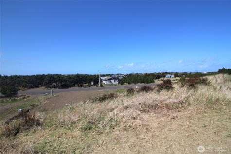 32606 I Street Ocean Park WA 98640