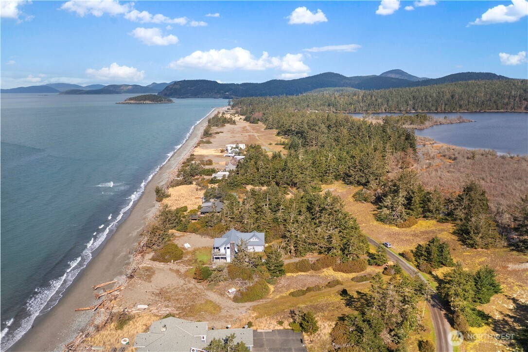 38 Surfcrest Drive Oak Harbor WA 98277