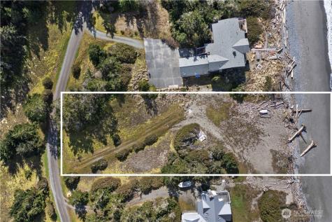 38 Surfcrest Drive Oak Harbor WA 98277