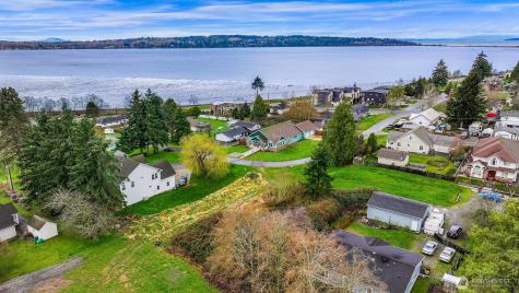 932 Georgia Street Blaine WA 98230