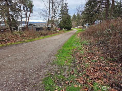 103 Whidbey Island Drive Hat Island WA 98206