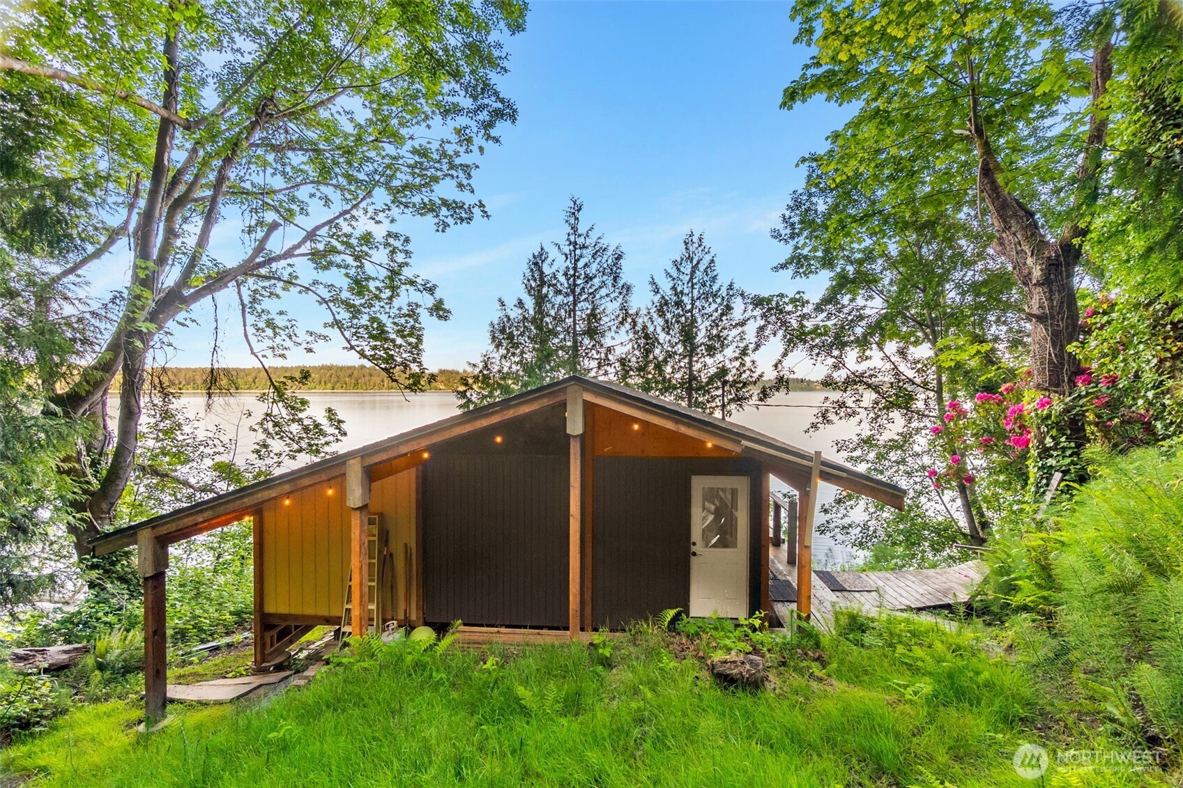 9524 Maple Beach Lane NW Olympia WA 98502