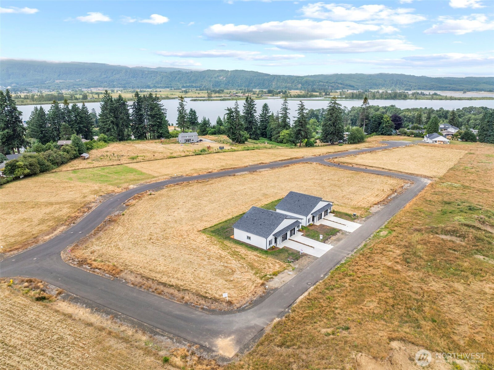 22 Sunnyfield Drive Cathlamet WA 98612