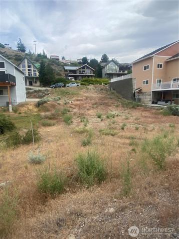 275 W Beach Drive Orondo WA 98843