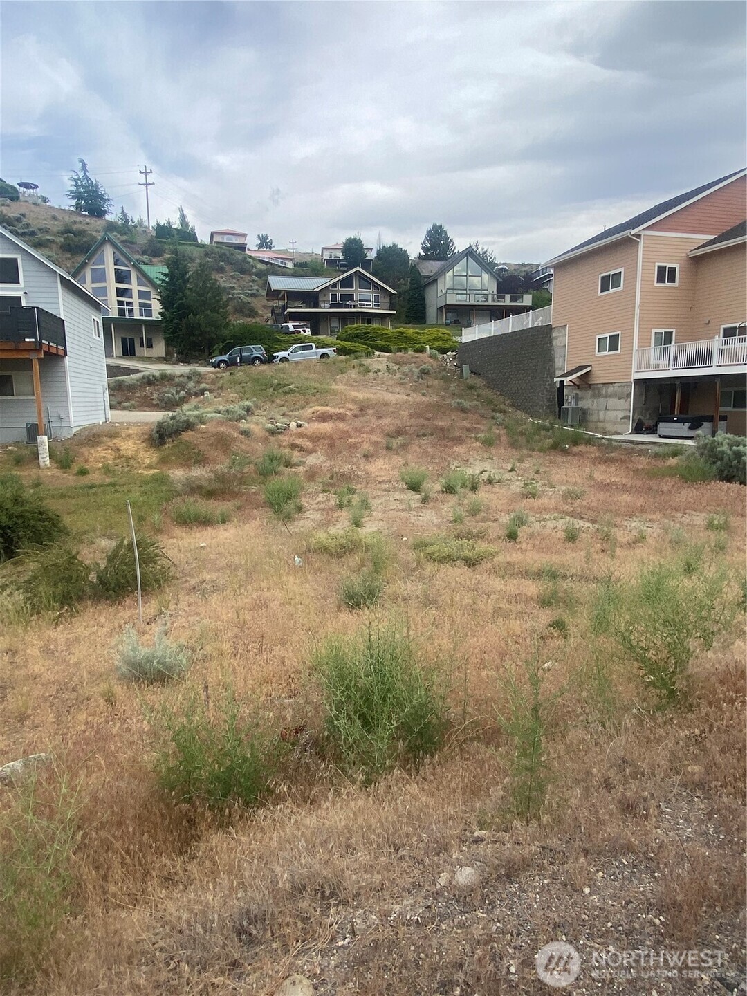 275 W Beach Drive Orondo WA 98843