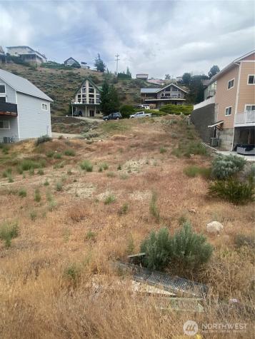 275 W Beach Drive Orondo WA 98843