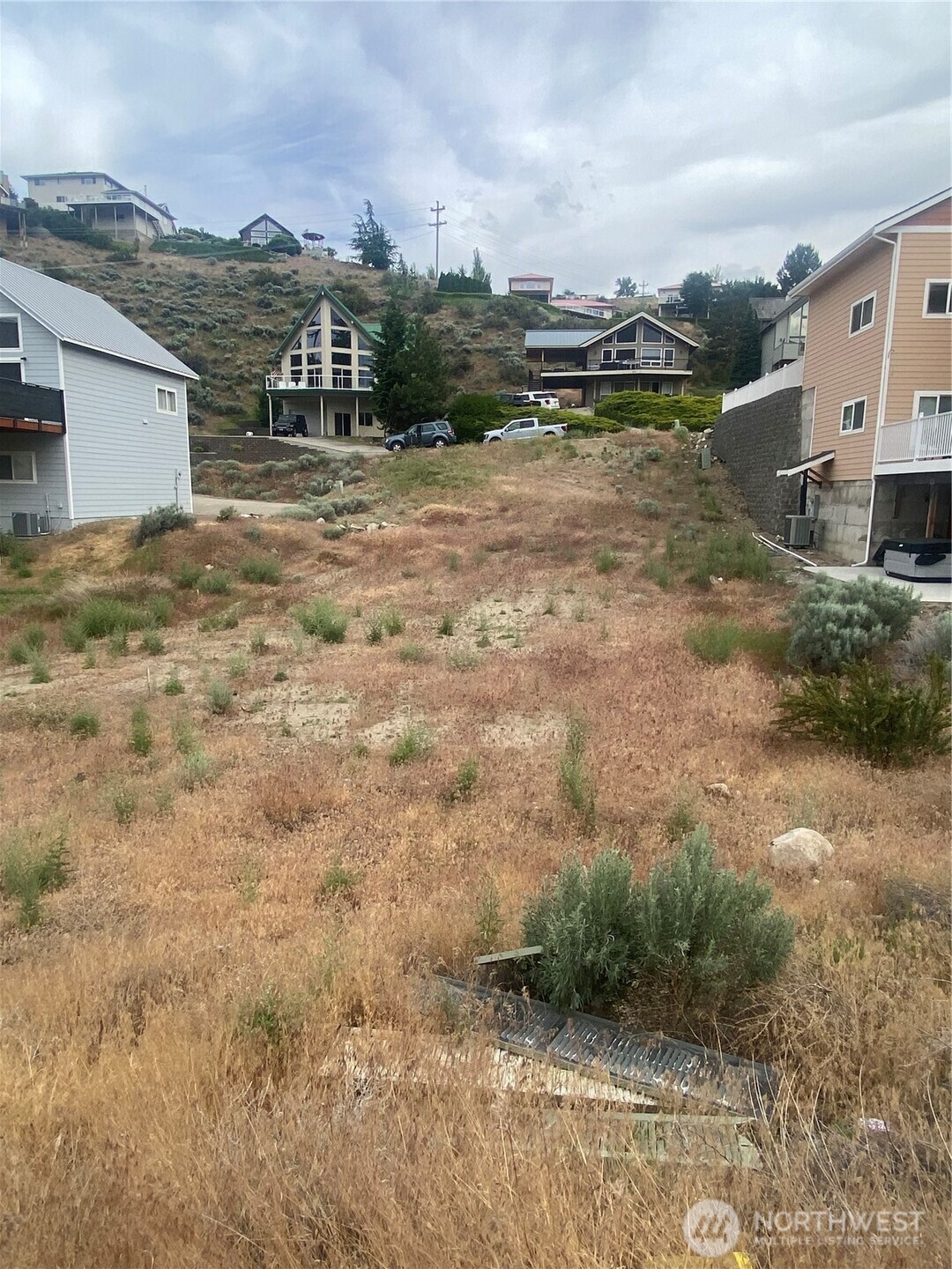 275 W Beach Drive Orondo WA 98843