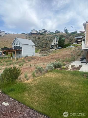 275 W Beach Drive Orondo WA 98843