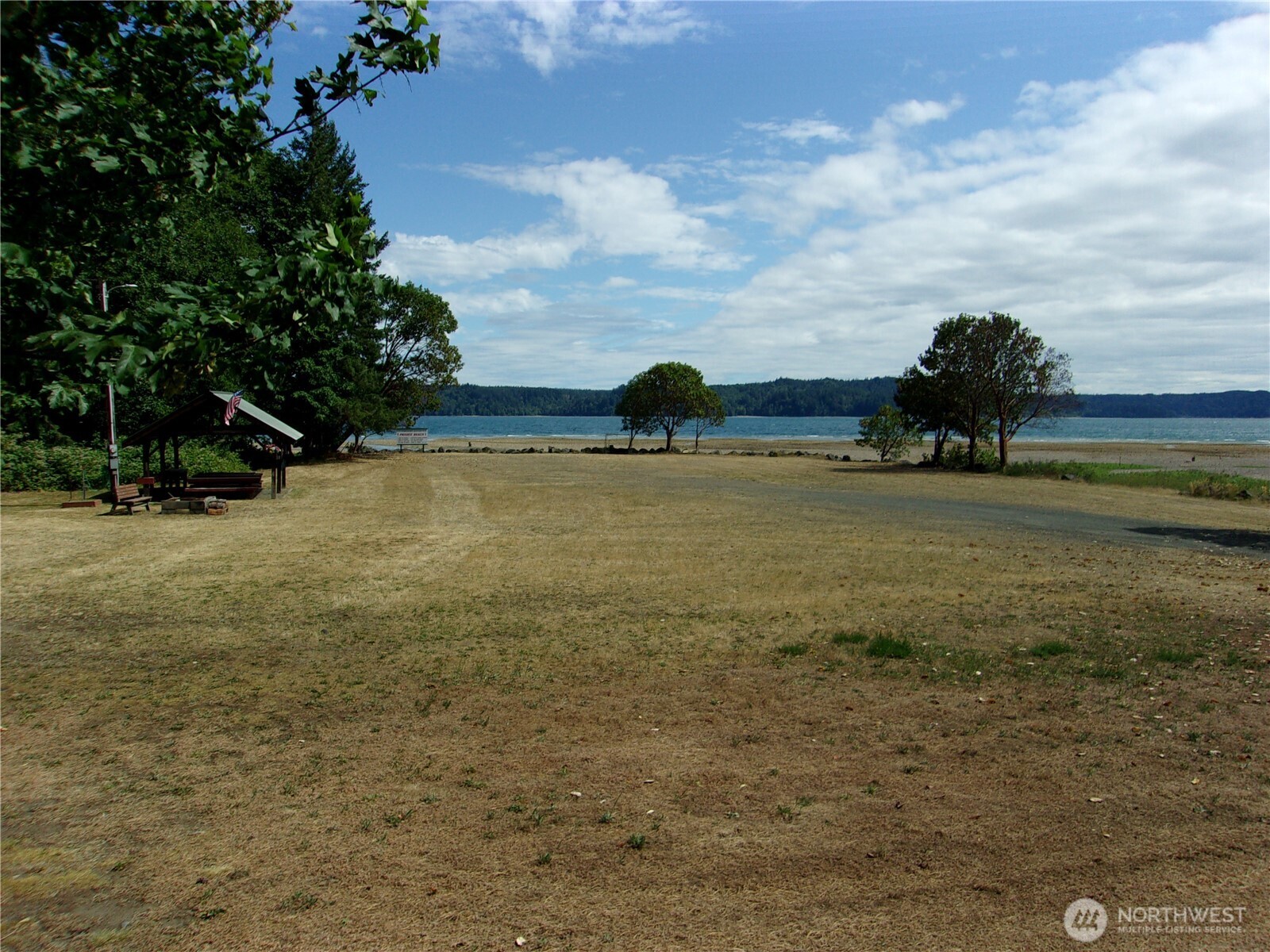 60 King Drive Brinnon WA 98320
