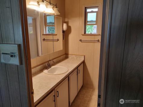 14322 Admiralty Way Lynnwood WA 98087