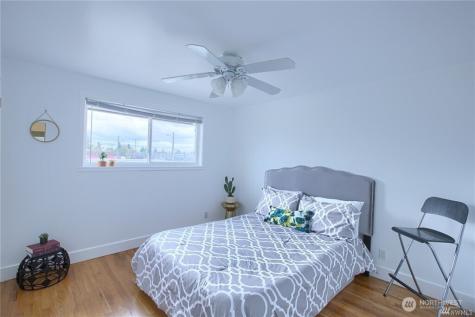 8006 25th Avenue NW Seattle WA 98117