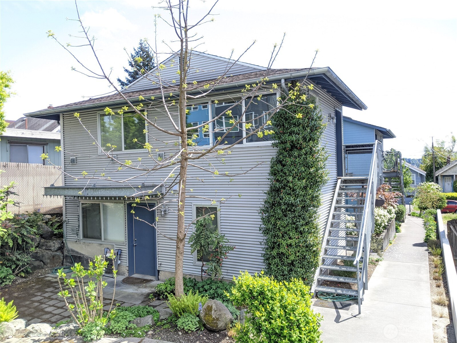 1822 S King Street Seattle WA 98144
