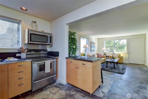1822 S King Street Seattle WA 98144