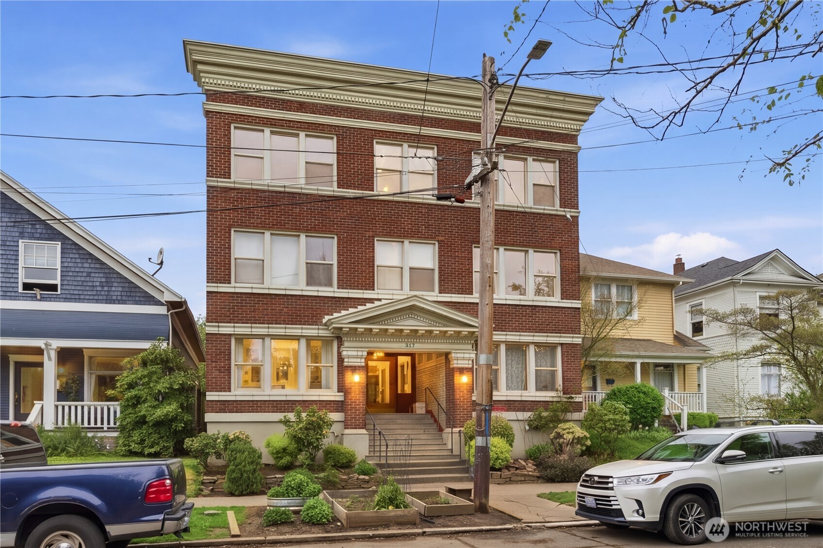 317 18th Avenue E Seattle WA 98112