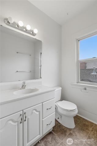 317 18th Avenue E Seattle WA 98112