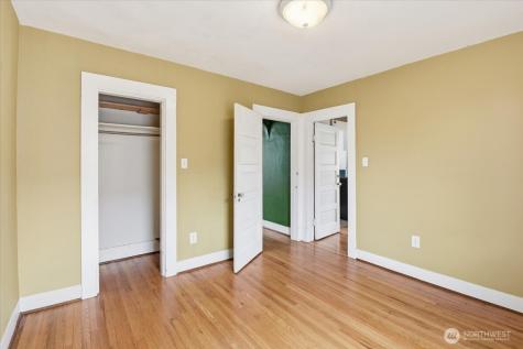 308 NE 50th Street Seattle WA 98105