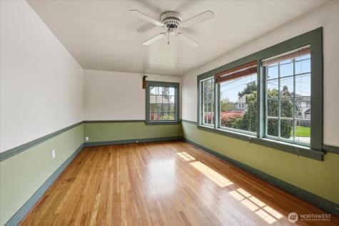 308 NE 50th Street Seattle WA 98105