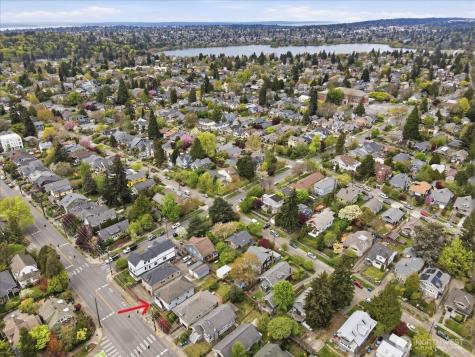 308 NE 50th Street Seattle WA 98105