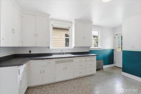 308 NE 50th Street Seattle WA 98105