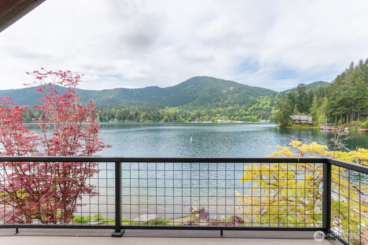 90 Mallard Cove Road Port Angeles WA 98363