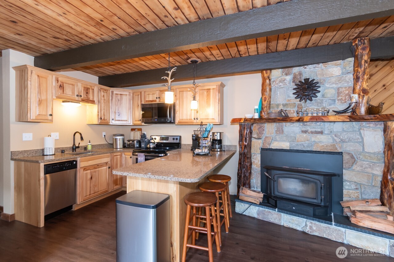 90 Mallard Cove Road Port Angeles WA 98363