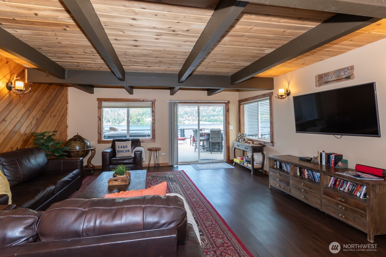90 Mallard Cove Road Port Angeles WA 98363