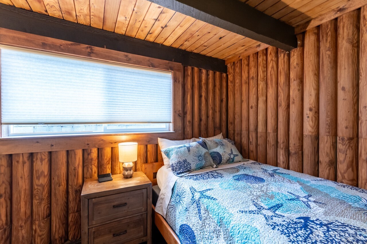 90 Mallard Cove Road Port Angeles WA 98363